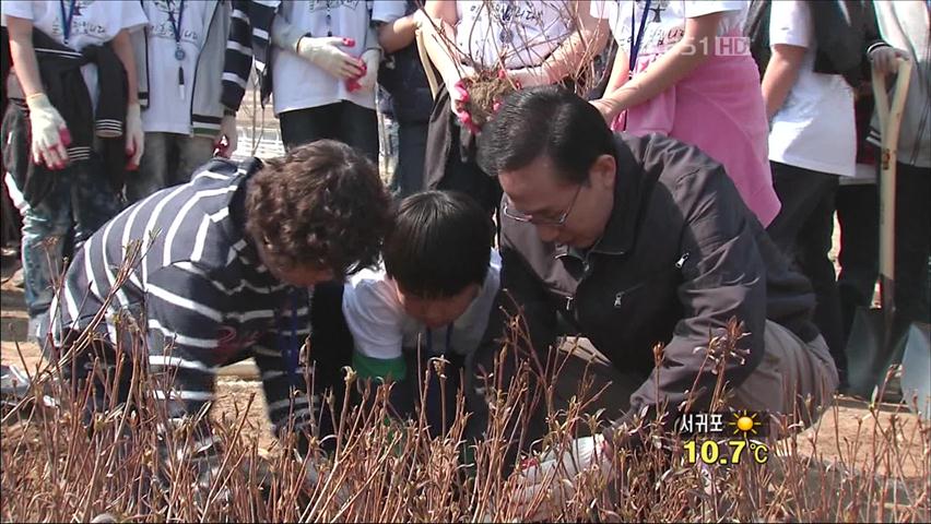 이 대통령, 4대강 수변구역에 식수