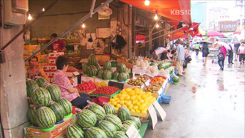 야속한 장마, 서민들 ‘한숨’ 는다