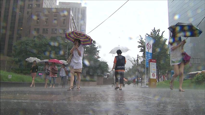 중부 한때 호우주의보…막바지 장맛비 기승