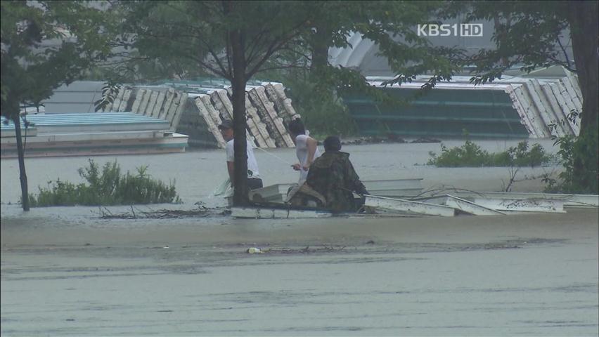 기습 폭우로 물바다 된 전북 부안 ‘시골마을’