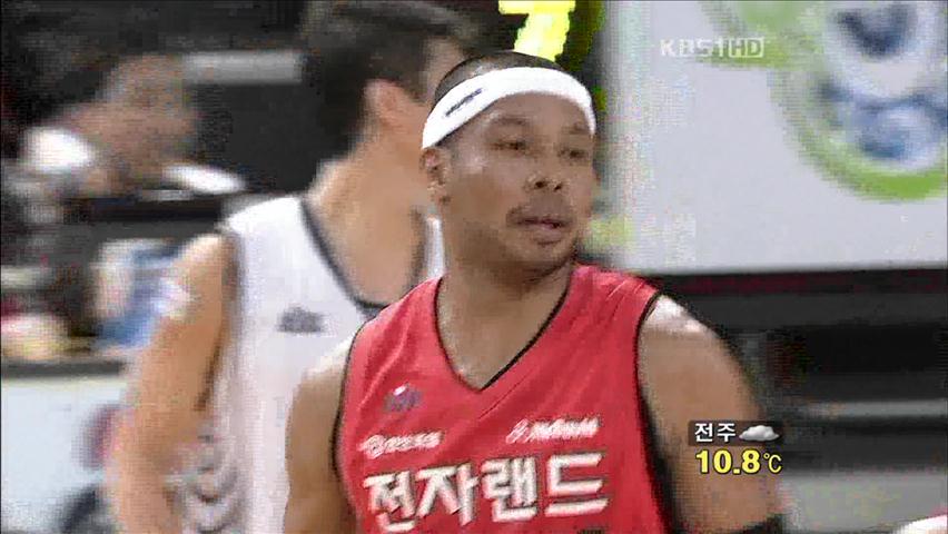 ‘최고 슈터’ 문태종-조성민 희비교차