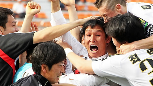 FC서울, ‘무공해’ 축구로 바람몰이