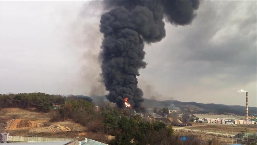 [취재현장] 화학공장서 폭발 사고…2명 부상