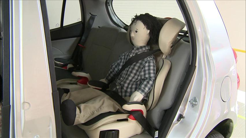 “어린이, 차량 뒷좌석 카시트에 앉혀야 안전”