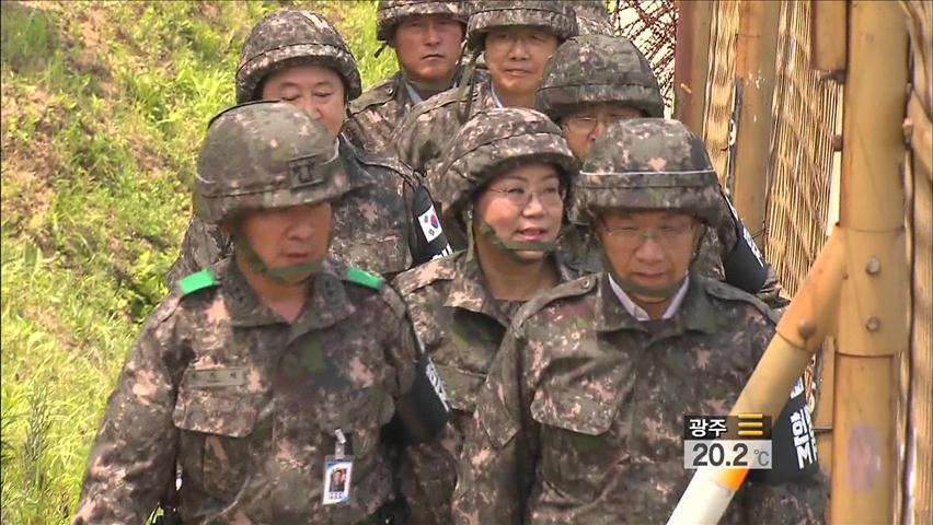 여야 지도부, 전방부대 방문…‘안보 챙기기’ 주력