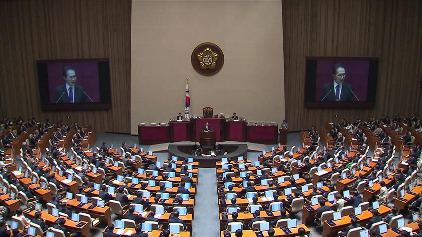 19대 국회 개원…이 대통령 “국익 위해 협력해야”