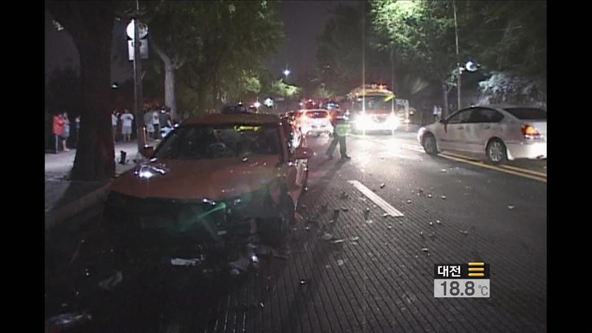후암동서 승용차-택시 정면 충돌…5명 부상