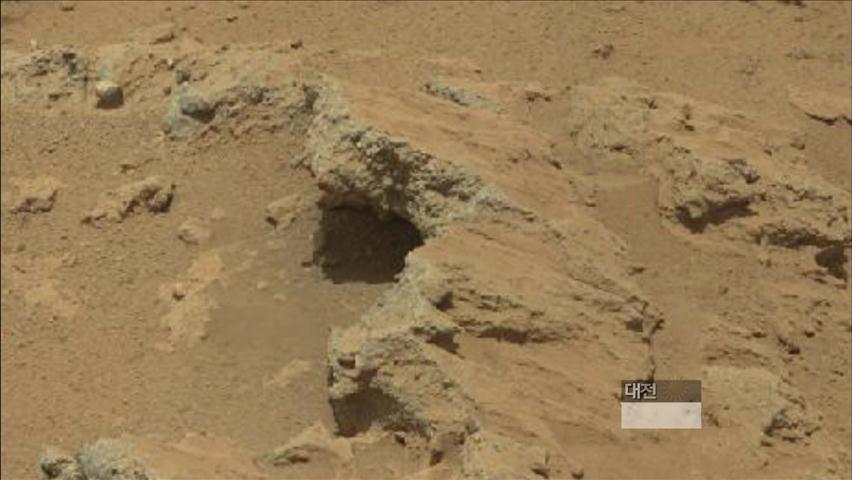화성탐사선 ‘큐리오시티’, 하천 흔적 발견