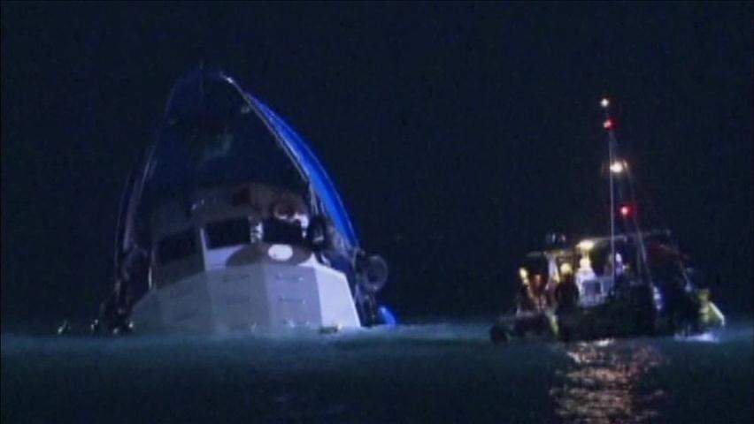 홍콩서 여객선-페리 충돌…36명 사망