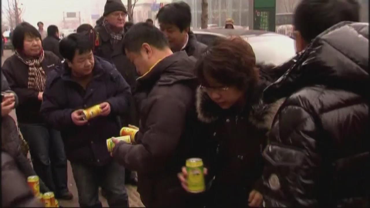 중국, 최악의 스모그에 ‘캔 공기’ 등장