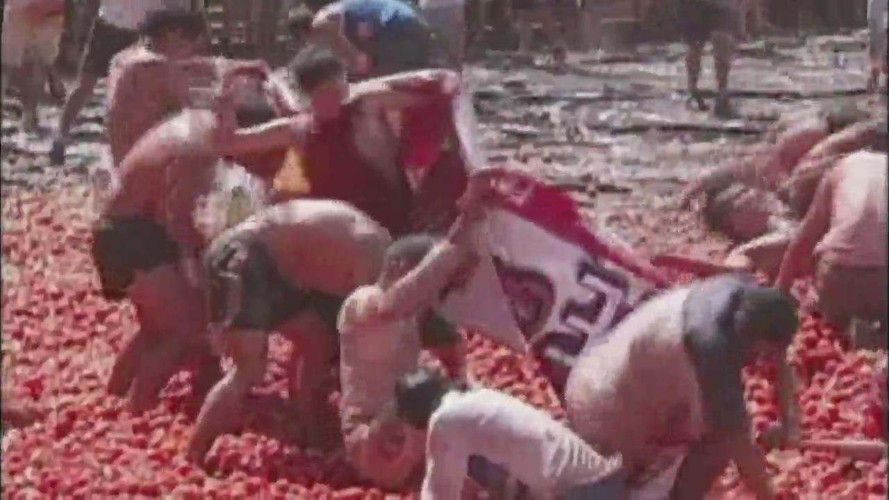 칠레서 ‘토마토 싸움’ 축제 열려