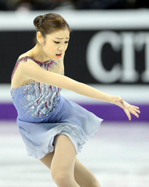 피겨여왕 김연아가 15일(한국시각) 2013 국제빙상경기연맹(ISU) 세계피겨선수권대회가 열린 캐나다 온타리오주 런던 버드와이저 가든스에서 쇼트 연기를 펼치고 있다. 