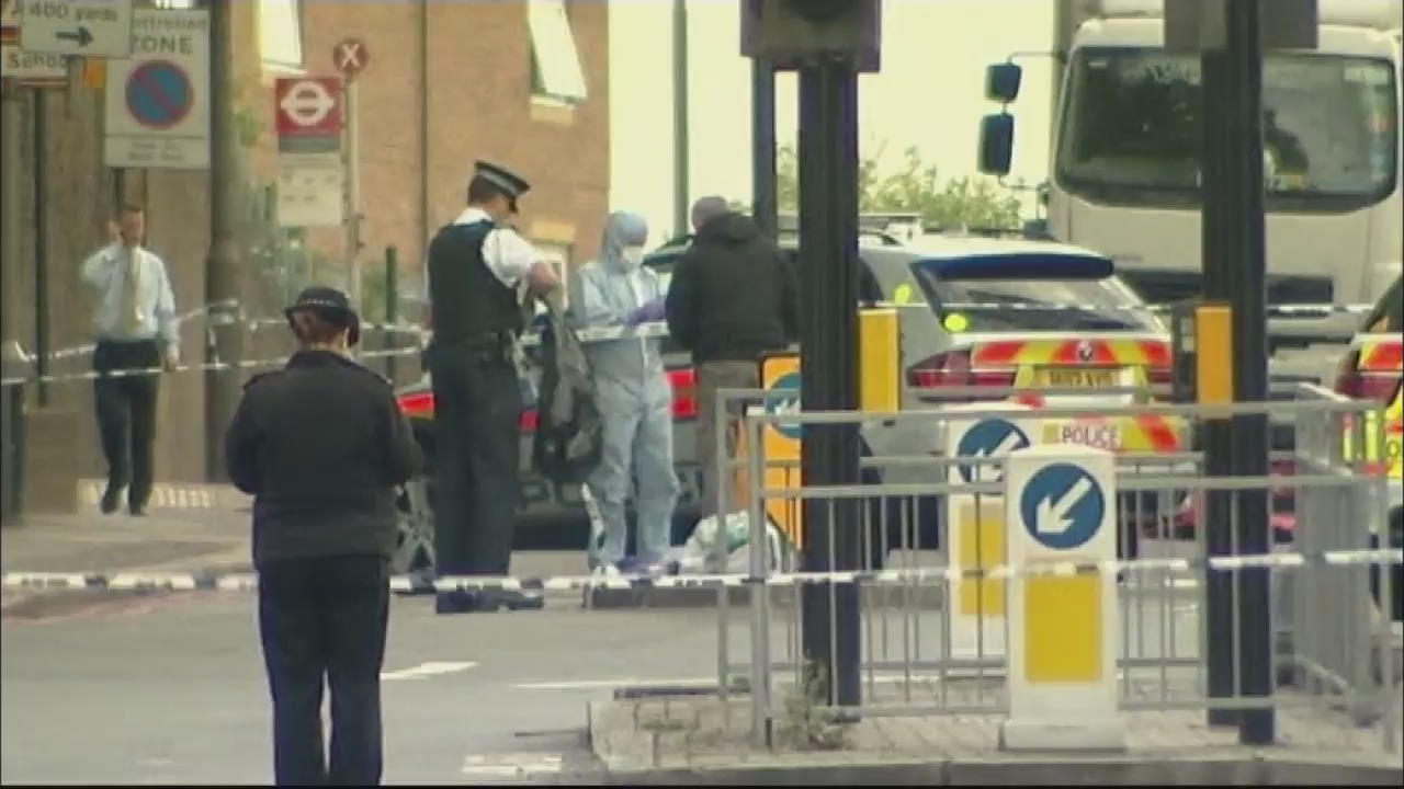 영국 런던서 이슬람 급진 테러…군인 1명 사망
