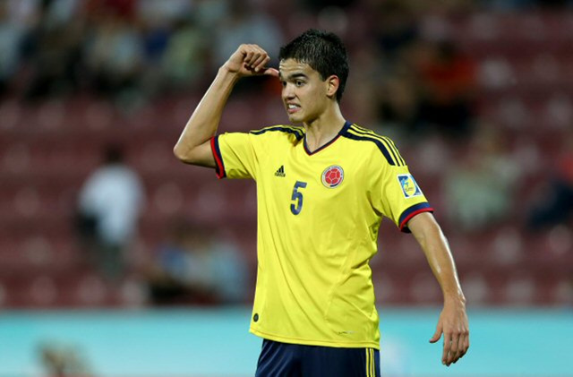 4일(한국시간) 터키 트라브존 후세인 아브니 아케르 스타디움에서 열린 2013 국제축구연맹(FIFA) U-20 월드컵 대한민국과 콜럼비아의 16강전 경기에서 콜롬비아 선수 Felipe Aguilar가 득점에 실패하자 아쉬워하고 있는 장면.
