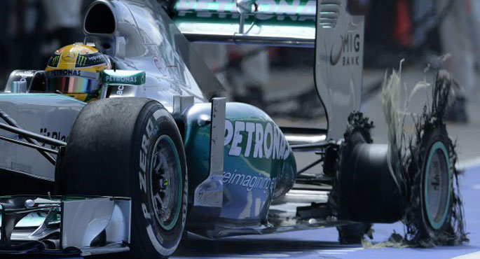 F1 잇단 타이어 폭발…“또 터지면 중단”