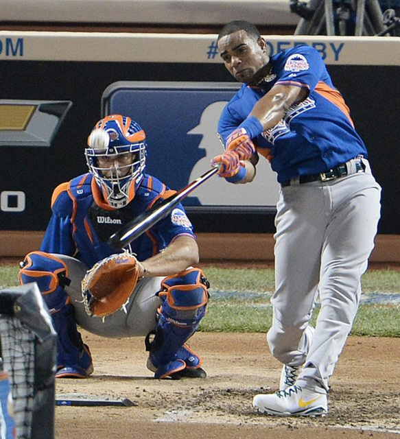 16일(현지시간) 미국 뉴욕 시티필드에서 열린 2013 메이저리그 올스타전 홈런더비 결승에서 세스페더스가 홈런을 날리는 모습.