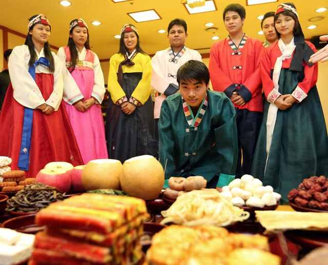“이것이 한국의 차례상 예절입니다”