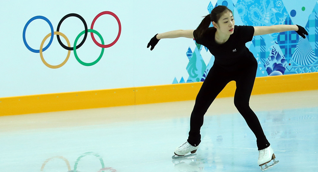김연아, 최악의 빙질 속 3회전 점프 완벽