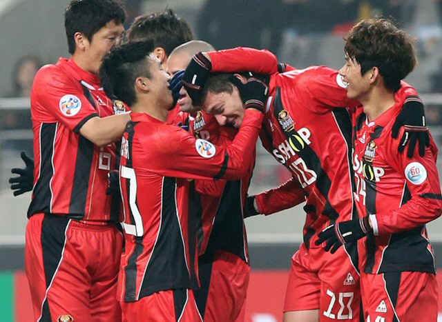 25일 오후 서울 마포구 성산동 서울월드컵경기장에서 열린 2014년 아시아축구연맹(AFC) 챔피언스리그 F조 1차전 FC서울과 센트럴코스트 매리너스(호주)의 경기에서 FC서울 오스마르가 골을 넣은 뒤 기뻐하고 있다. 