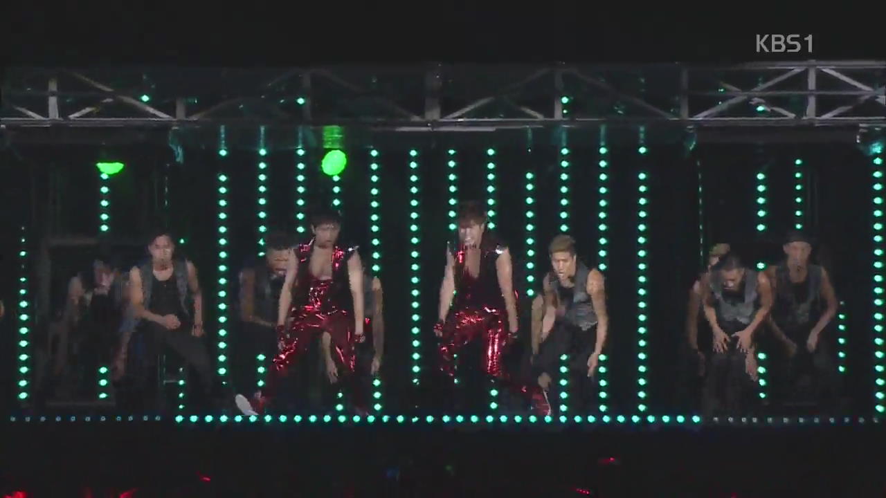 그룹 ‘동방신기’ 일본 투어 200만 명 돌파