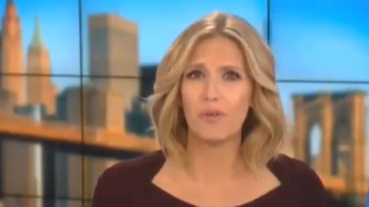 [지구촌 화제뉴스] CNN 여성 앵커, 생방송 도중 의식 잃어 