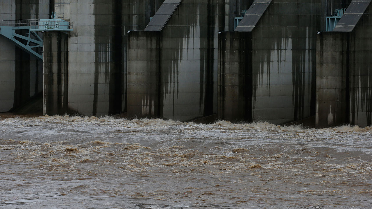 군남댐 긴장 고조…“北 황강댐 기습방류 대비”