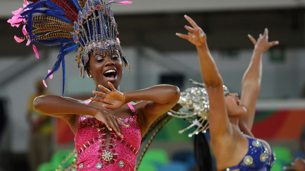 리우는 삼바 댄스…대회마다 각국 전통 ‘눈길’