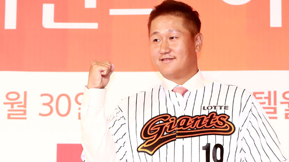 ‘롯데 주장’ 이대호 “올해 목표는 가을 야구”