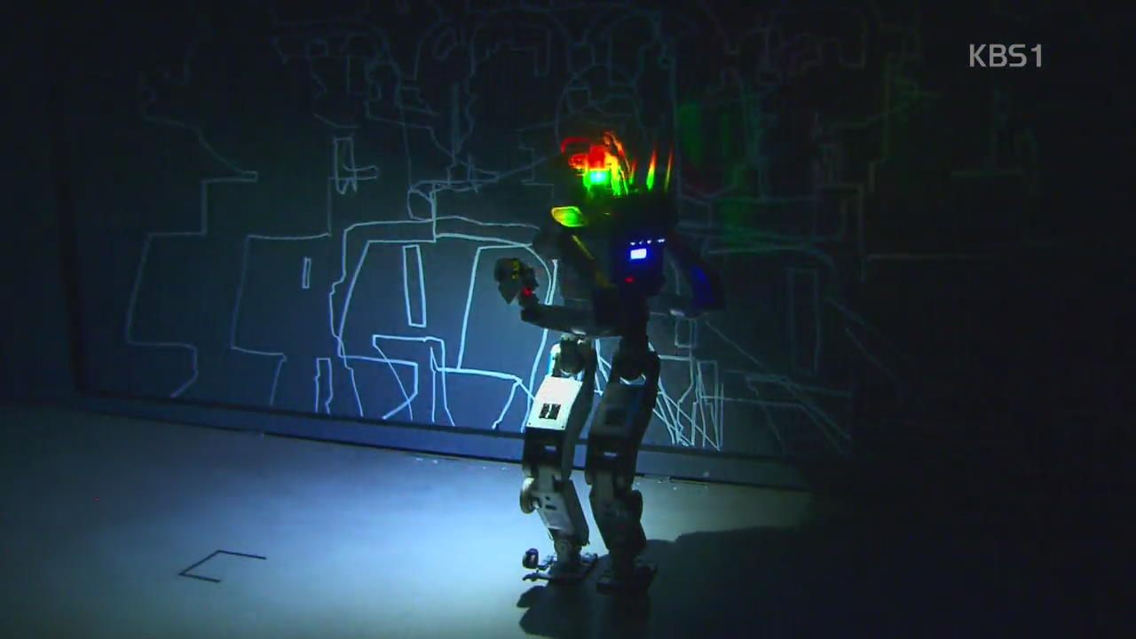 기술과 예술 교감…로봇의 작품 세계