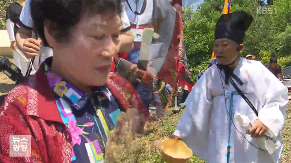 ‘하늘에 빌고, 나누고’ 힘겨운 가뭄 극복기