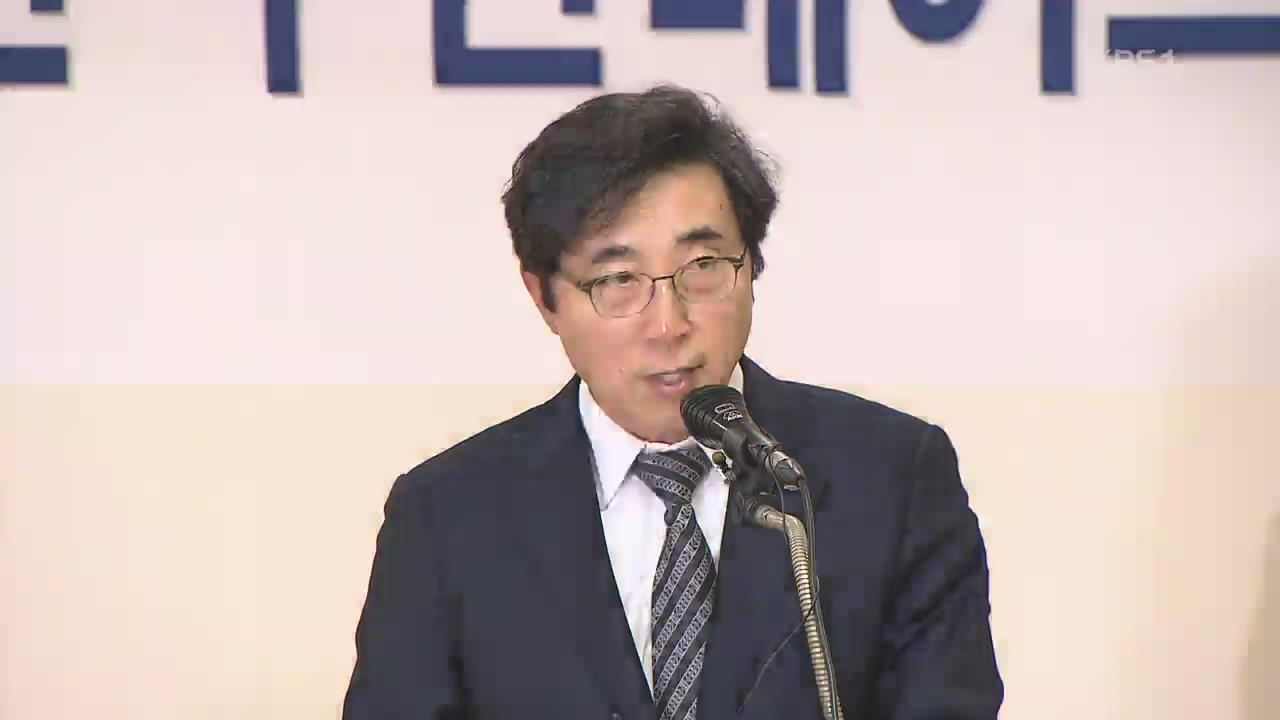 두산 사장 사퇴…커지는 금전 거래 파문