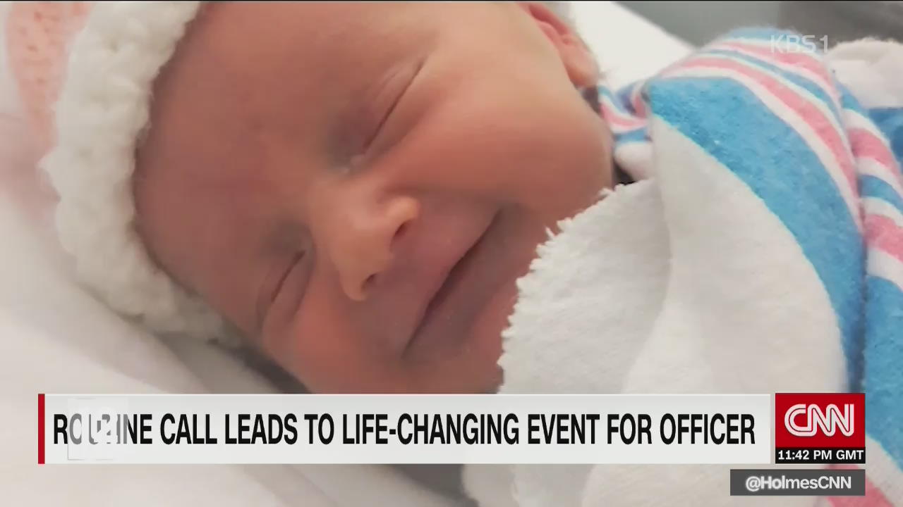美 경찰관, 마약 중독 산모가 낳은 아이 입양