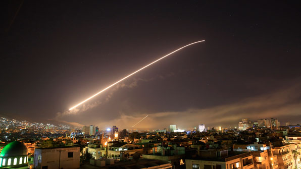 美·英·佛, 시리아 화학무기 시설에 미사일 공격…러시아 ‘반발’