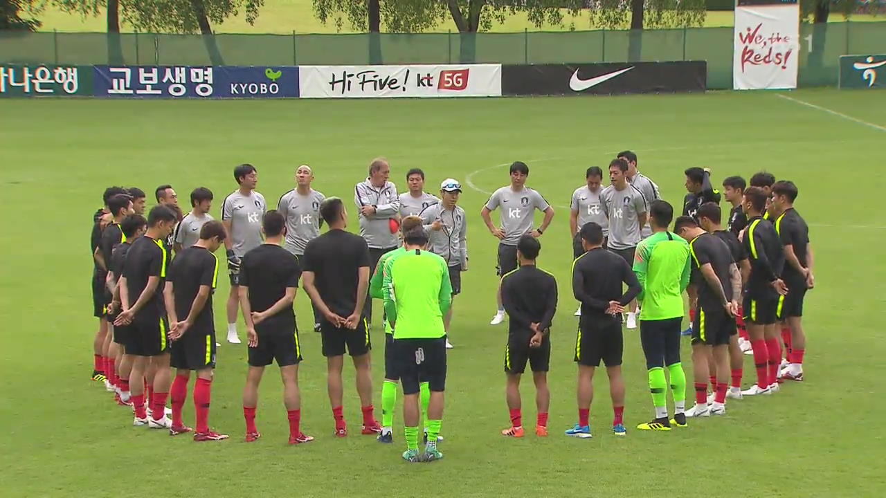 韓 축구 ‘전문성에 투자하라’…분야별 전문코치 절실