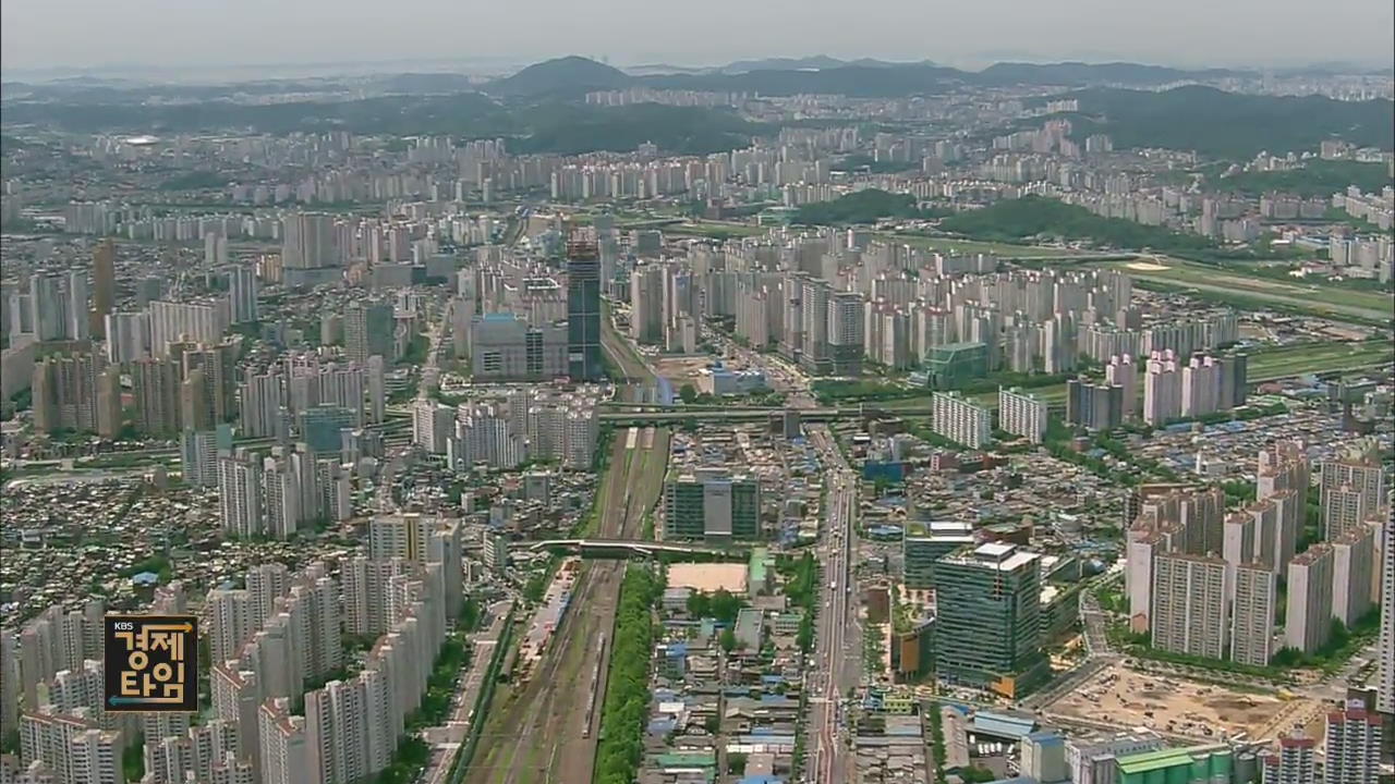 ‘8.2 대책’ 1년…“서울·지방 양극화 대책 추가”