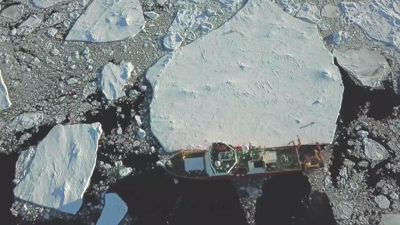 얼음 녹는 북극 바다…“한반도에 한파 몰고 올 수도”