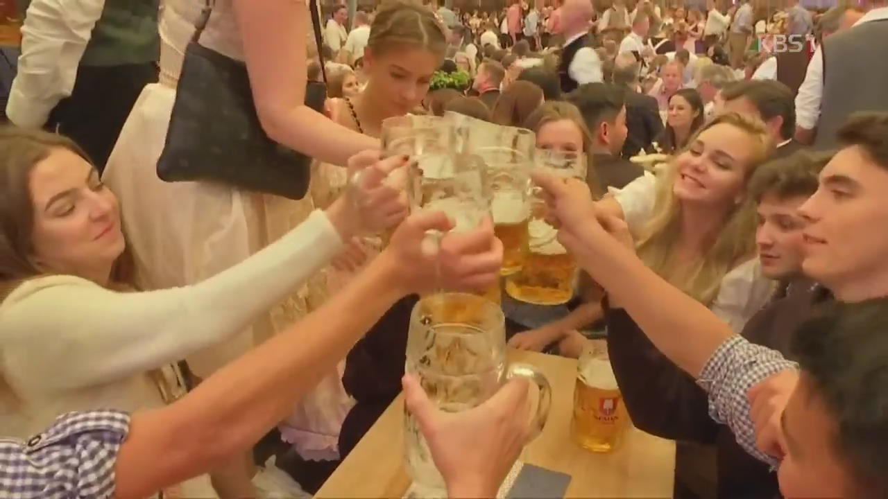 200주년 맞은 독일 슈투트가르트 맥주 축제