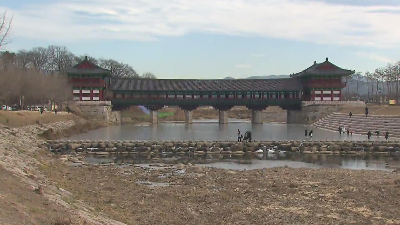 “청나라 다리 베껴 고증”…사극 세트장된 천년 고도 경주