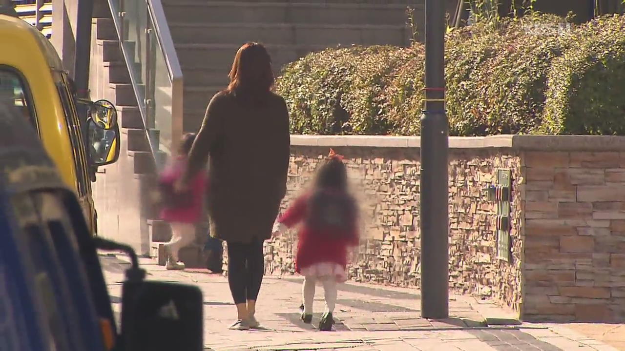 정부, ‘유치원 개학 연기’ 관련 긴급 회의…명단도 공개