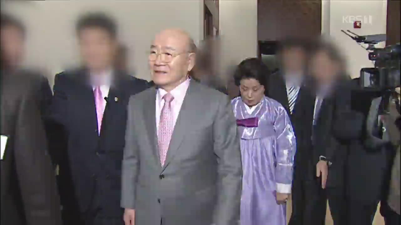‘명예 훼손’ 전두환 “11일 광주 재판에 자진 출석”