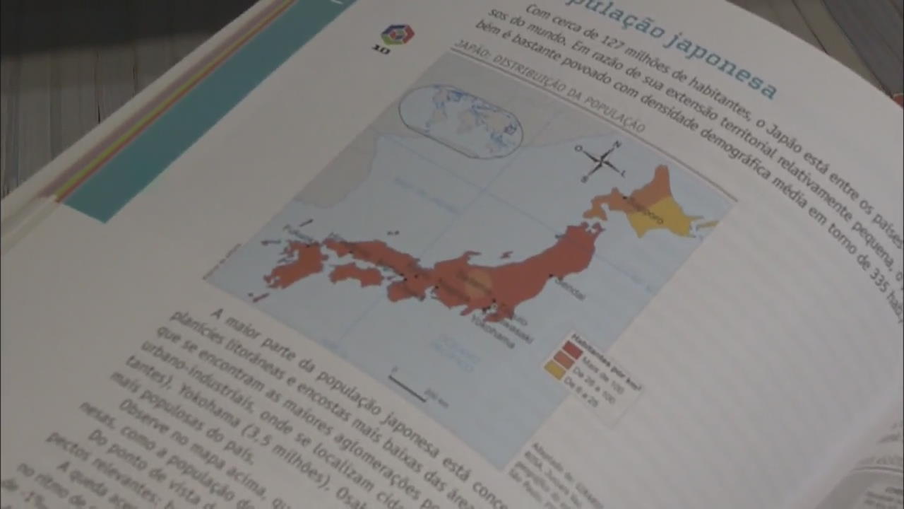 TEXTBOOKS IN BRAZIL