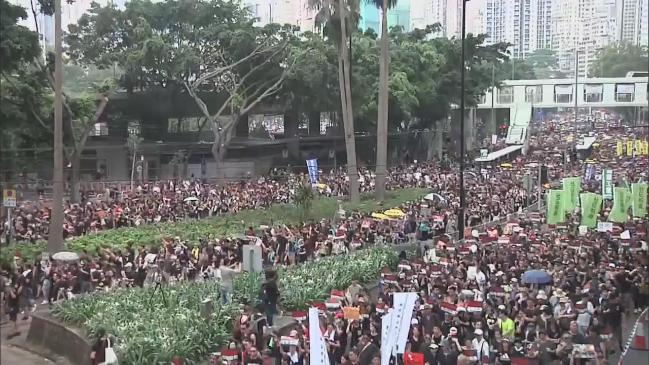 “홍콩 시위 지지해달라” 주말 최대 시위 예고…긴장 고조
