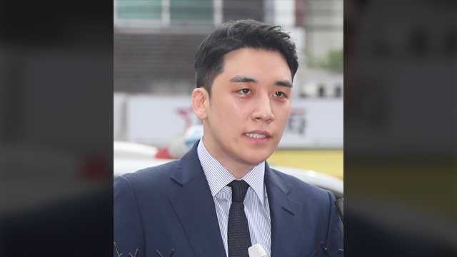 ‘상습 도박’ 혐의 승리 경찰 출석…“심려 끼쳐 죄송”