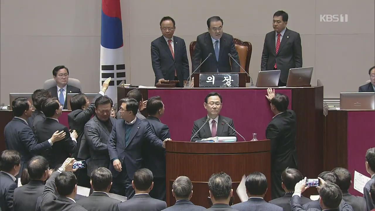 선거법 본회의 상정…한국당 ‘필리버스터’ 돌입