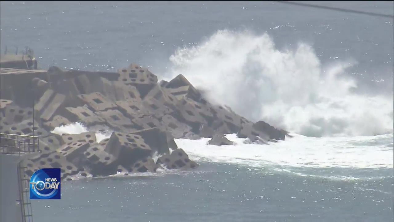 ISLAND RESIDENTS TAKE PRECAUTIONARY STEPS