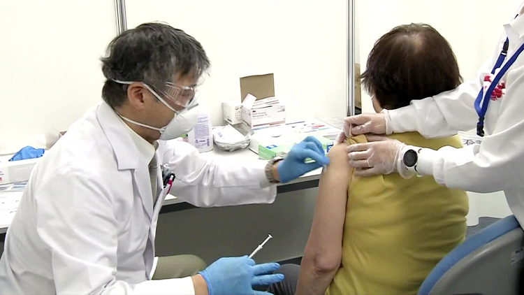 日 모더나·AZ 백신 승인…긴급사태 지역 또 추가