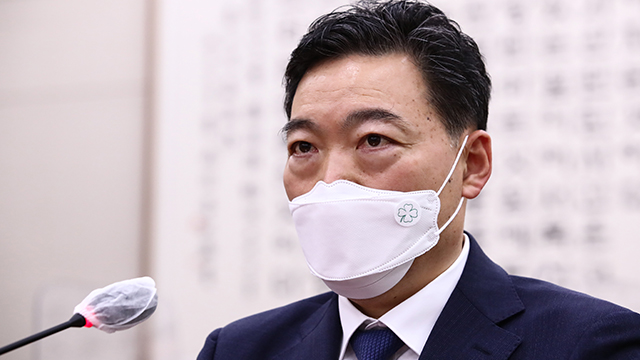 문 대통령, 김오수 후보자 청문보고서 31일까지 송부 재요청