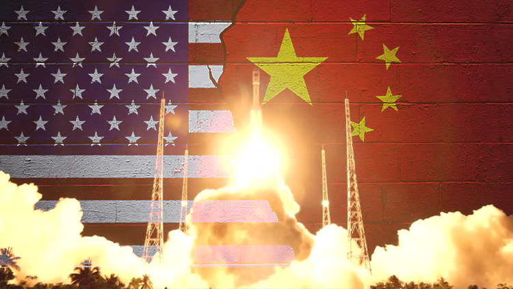 중국, 우주정거장에 첫 유인선 발사…‘우주 전쟁’ 본격화