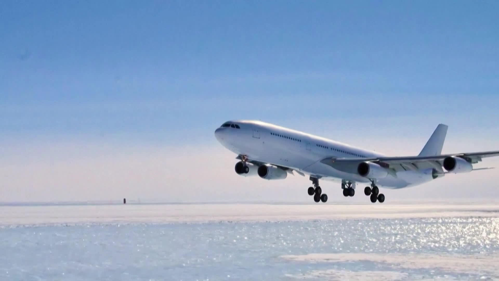 [톡톡 지구촌] 대형 A340 항공기, 남극 대륙에 사상 최초 착륙