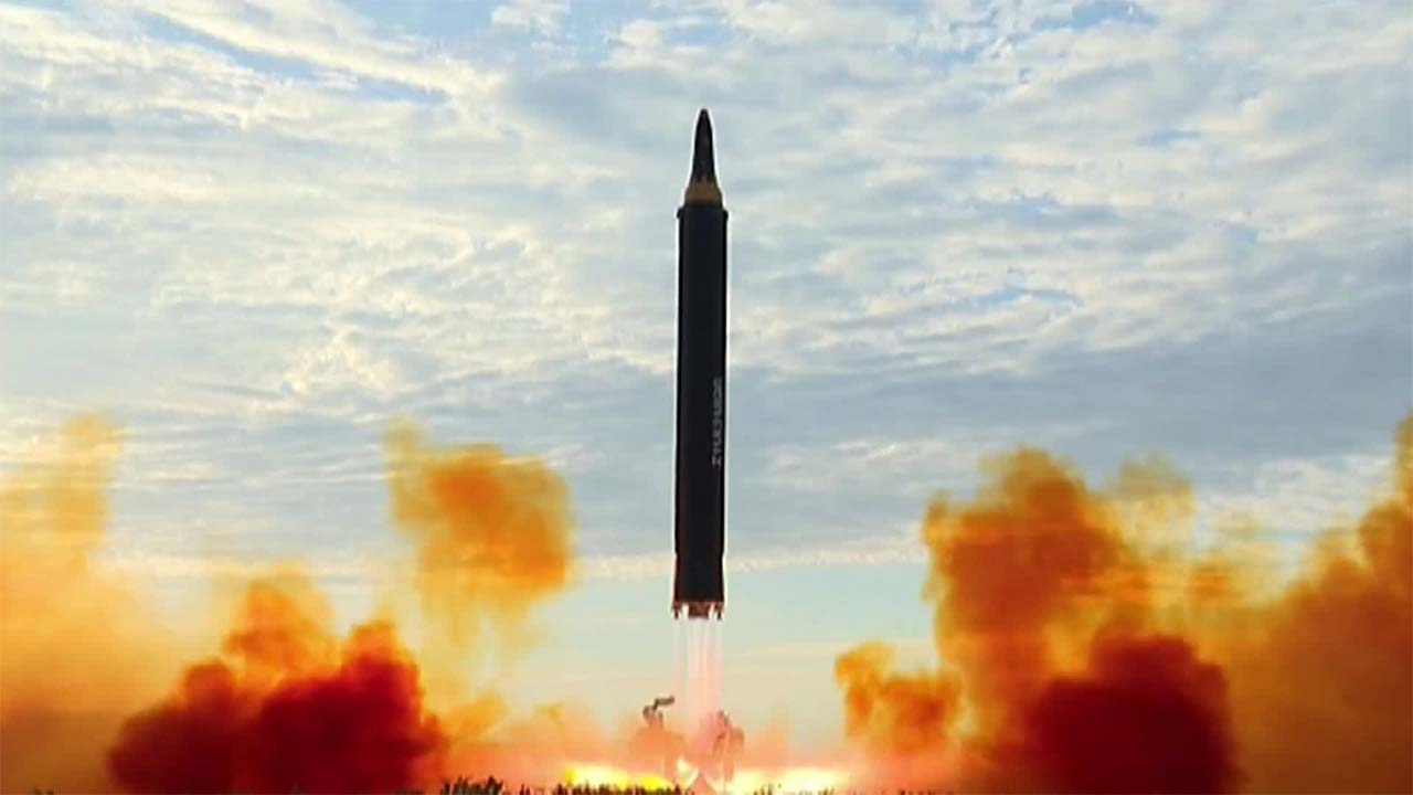 북, 중거리 탄도미사일 발사…“고도 2천 km”